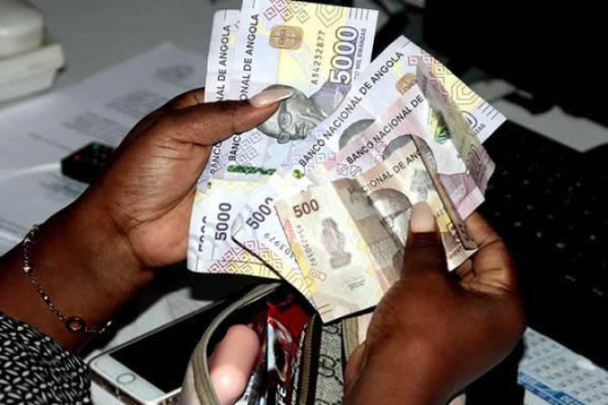 Angola com mais de 1.500 infrações no pagamento do salário mínimo em 10 meses