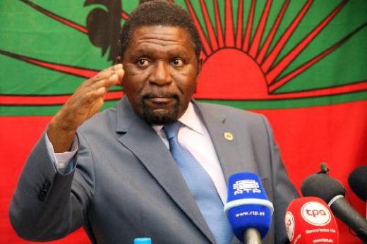 Situação angolana tem-se degradado e pode originar “turbulências indesejáveis” – Samakuva