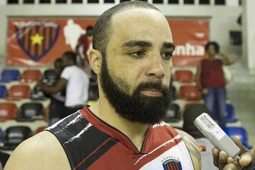 Morreu em Luanda Basquetebolista norte-americano Reggie Moore