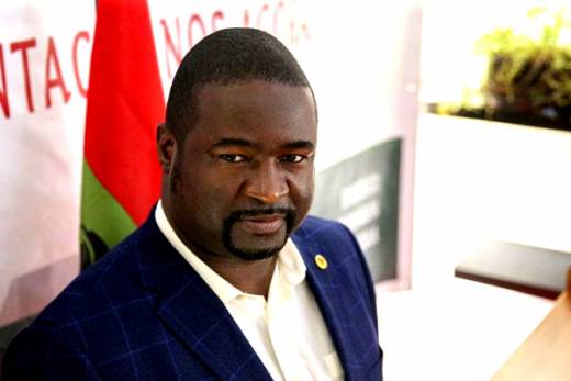 "Maior desafio" da UNITA é "despartidarizar instituições do Estado", diz lider parlamentar