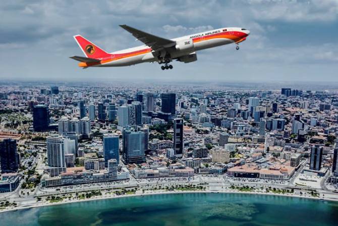 Avião da TAAG decola em São Paulo no Brasil, fica rodando por meia hora e é levado de volta à origem