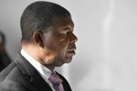 Angola vive o fim de sua perestroika