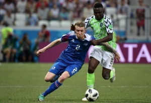 Nigéria bate a Islândia e dá sobrevida à Argentina