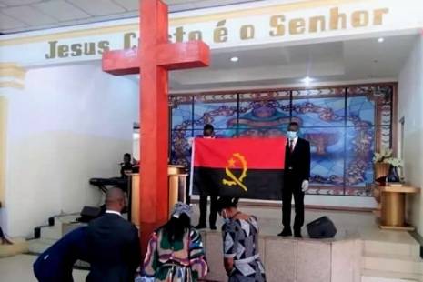 Igreja Universal tirava ilegalmente US$ 120 milhões de Angola, dizem bispos