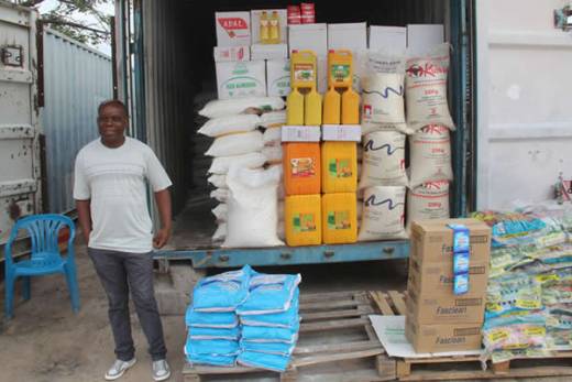 Angola é o sétimo estado africano que mais pode ganhar ao tributar economia informal