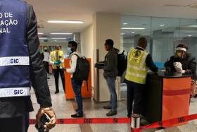 Homem detido em Luanda a tentar viajar com crianças com passaportes de outros menores
