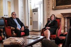 Angola pede ajuda a Portugal para localizar fortunas de antigos governantes