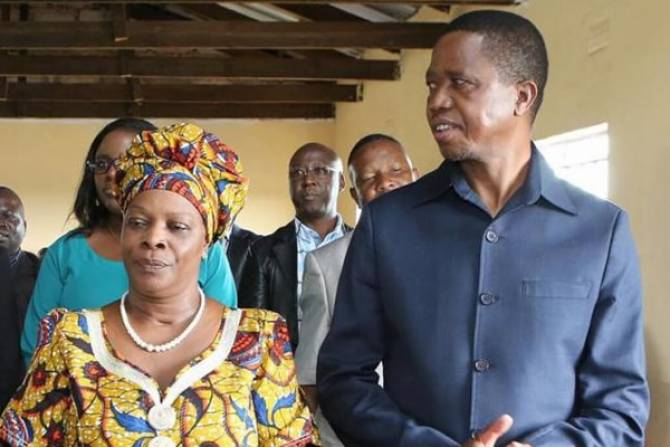 Ex-primeira dama da Zâmbia detida por alegados crimes de branqueamento de capitais