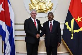 João Lourenço convida Presidentes cubanos para celebrações dos 50 anos da independência de Angola