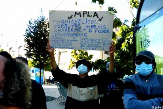Angolanos protestam em Lisboa: &quot;João Lourenço, fora&quot;