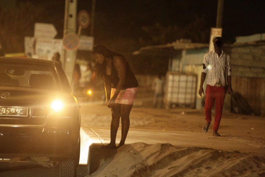 Governo Angolano Sem Solução Para O Desemprego E Prostituição Juvenil 