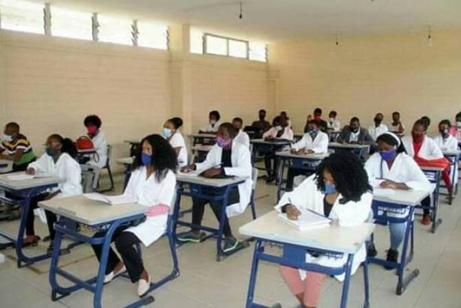Professores voltam às salas de aula após entendimento entre SINPROF e Governo