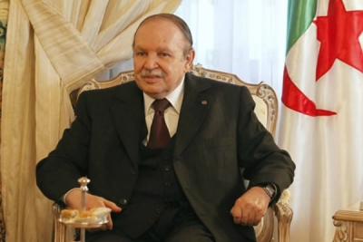 Presidente da Argélia, Abdelaziz Bouteflika renuncia ao cargo, o último dirigente árabe do século XX