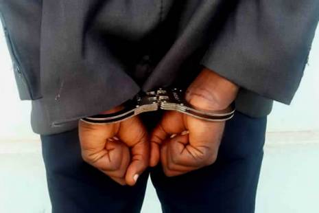 SIC detém pastor por supostamente abusar sexualmente de mãe e filha