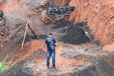 Angola quer reativar produção de manganês abandonada em 1975
