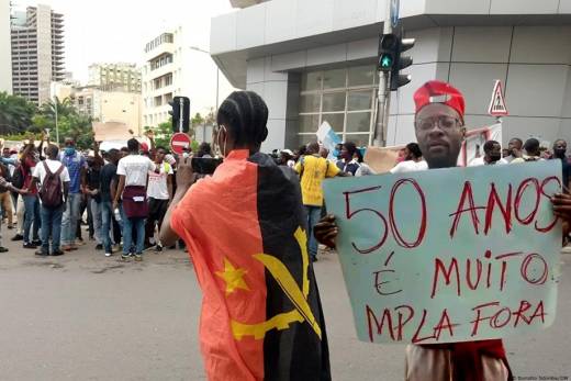 Risco de explosão social nas ex-colónias é real, diz investigador Gerhard Seibert