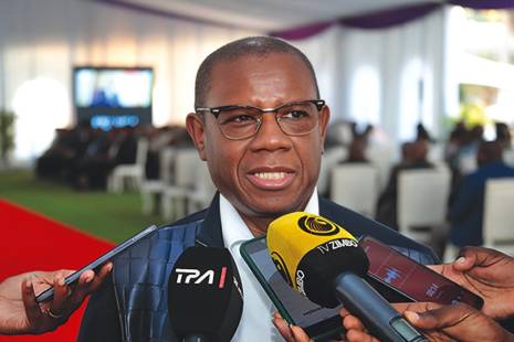 Carlos Feijó pede processo contra juíza do Tribunal Supremo do caso Kopelipa