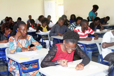 Governo angolano detetou 148 cursos superiores ilegais e legalizou 104