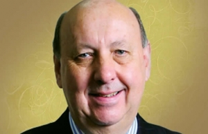 TAAG desmente suposto pedido de demissão de Peter Murray Hill
