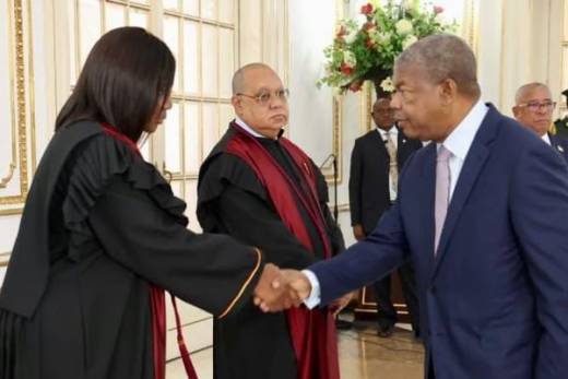 João Lourenço considera "missão assumidamente desafiante" do Procurador-Geral e da Vice