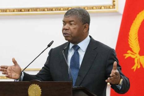 João Lourenço destaca empenho da PGR no combate à corrupção