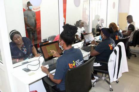 Analista atribui existência de mortos na lista de eleitores de Angola a falhas no sistema