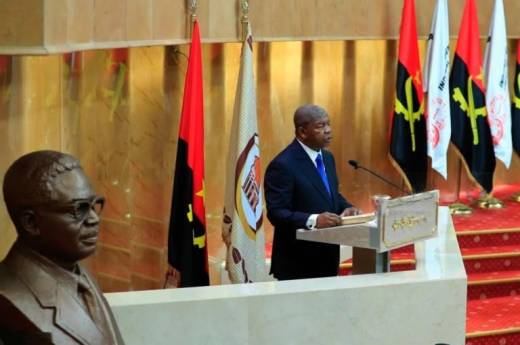 João Lourenço pede à Suíça que cumpra decisão judicial e devolva dinheiro de Angola