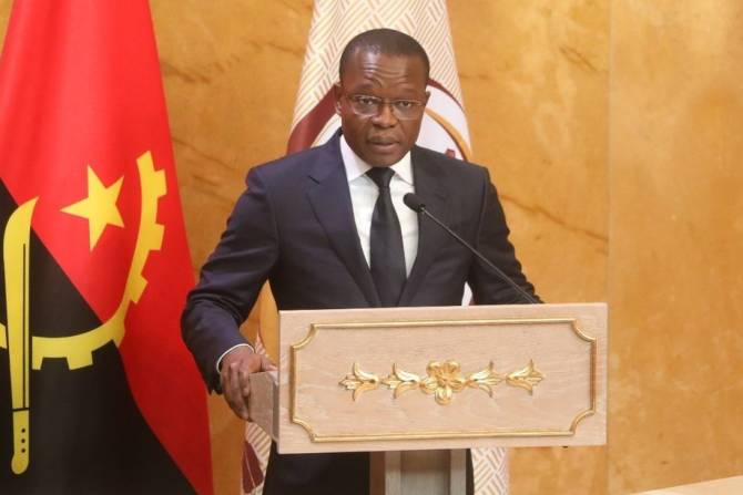 Adão de Almeida eleito novo presidente da Assembleia Nacional por unanimidade