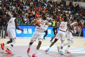 Afrobasket`2025: Angola vence a Líbia na estreia