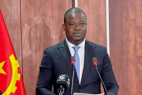 João Lourenço nomeia Dionísio da Fonseca ministro de Estado e chefe da Casa Civil