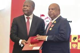 Higino Carneiro comunica a João Lourenço que será candidato à Presidência da República