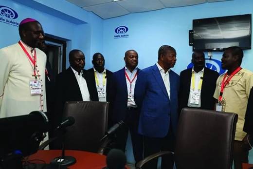 Governo "oferece" imóvel do Estado à CEAST para instalar a Rádio Eclésia