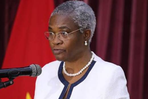 Juíza do Tribunal de Contas e filho constituídos arguidos - PGR