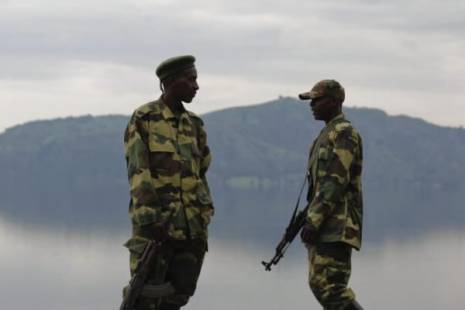 FLEC acusa Portugal de &quot;apoiar militarmente&quot; Angola em Cabinda e pede ajuda ao Parlamento Europeu