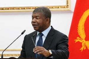 Houve “ligeiro refrescamento do executivo”, diz João Lourenço