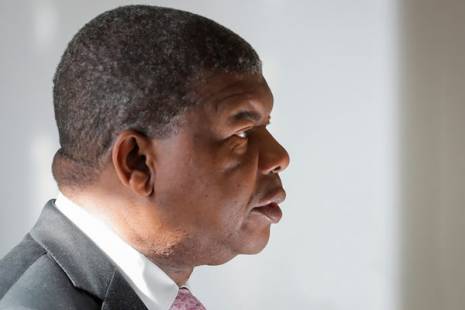 João Lourenço precisa de &quot;criar órgãos próprios&quot; para investigar corrupção - investigador