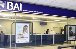 Bancos comerciais angolanos vão definir taxas de câmbio em leilão