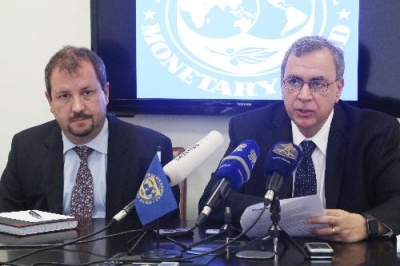O representante do Fundo Monetário Internacional (FMI), Ricardo Velloso (à direita)