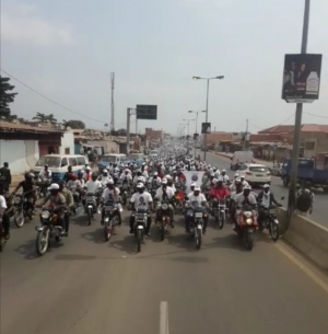 Mais de 5 Mil Motoqueiros na passeata da JMPLA  em Luanda