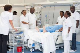 Institutos Técnicos de Saúde sem laboratórios proibidos de realizar matriculas