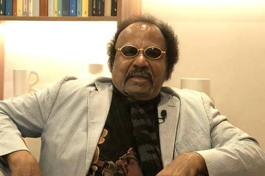 Independências: Angola devia “recuar para melhor avançar” – Bonga