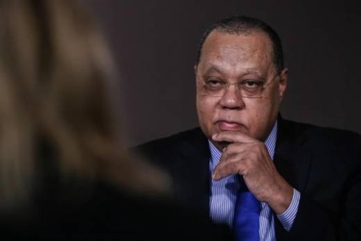 Procurador-geral da República de Angola foi ao Dubai para deter Isabel dos Santos