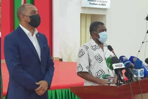 Isaías Samakuva assume liderança da UNITA até novo congresso