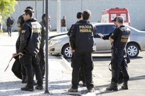 Polícia Brasileira investiga contratação irregular de empresas pelo governo Angolano