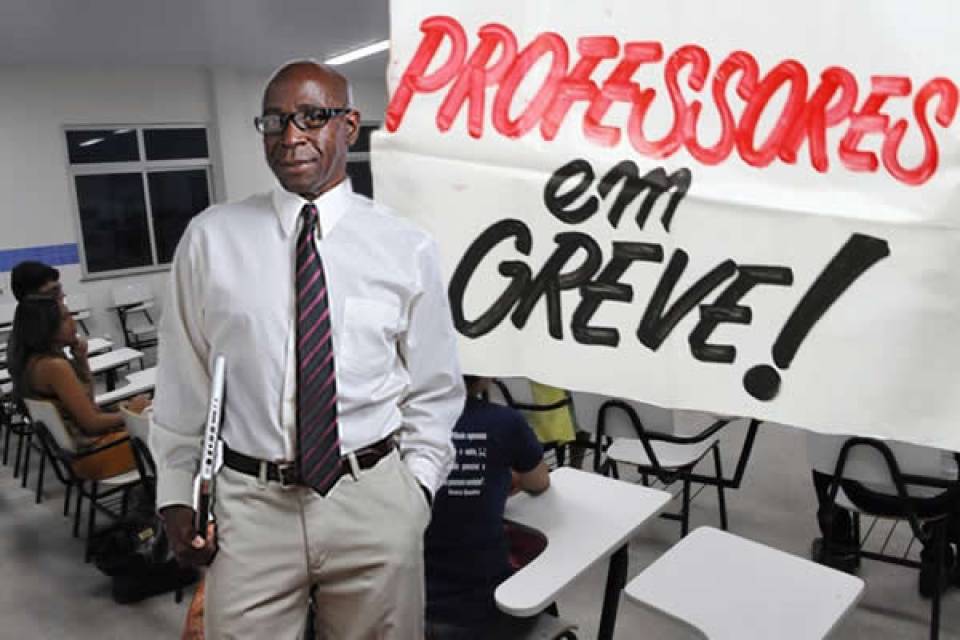 Aumento Salarial Para Professores Angolanos Em Greve é “processo Delicado E Complexo” Governo 