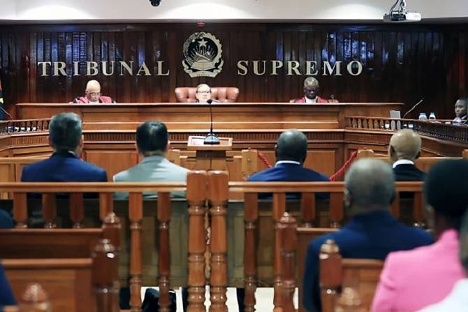 Supremo adia audição dos arguidos do julgamento dos generais Kopelipa e Dino