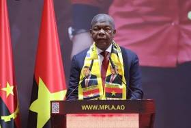 João Lourenço lamenta comportamentos de vitimização de alguns cidadãos 23 anos após o alcance da paz