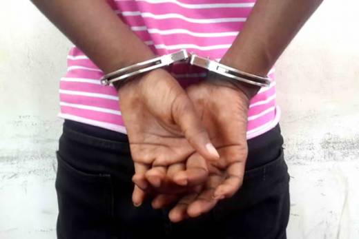 Jovem mata o sogro à pedrada