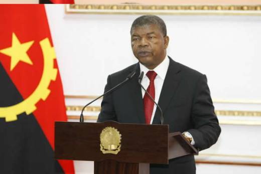 João Lourenço quer que África deixe de ser &quot;potencialmente rica&quot; e usufrua das suas riquezas