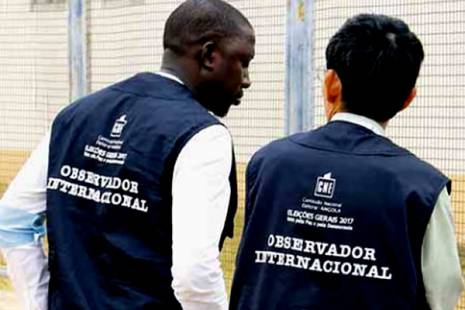 Eleições: Angolanos &quot;devem fazer esforço para esclarecer tudo, todas as dúvidas que existem&quot; - observador
